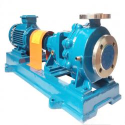 Chemical centrifugal pump with hea preservation jacket to convey melting urea solution